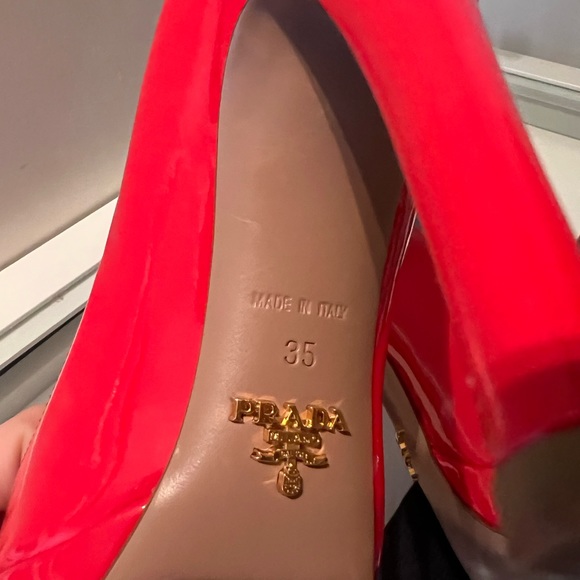 AUTHENTIC PRADA SANDALS - Picture 4 of 4